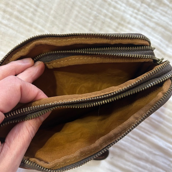 Patricia Nash Viani Wristlet - Vintage Distressed Leather - Picture 7 of 11